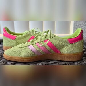 [NWOT] Adidas Spezial Women's Sneakers 💚